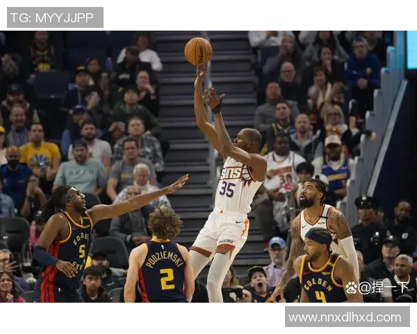 勇士队与太阳队激战第二场13号比赛精彩回顾与分析